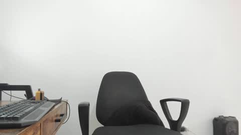 Matheus     online show from December 2024 09:26:02 PM