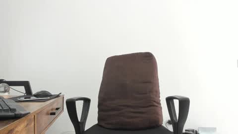 Matheus     online show from February 2025 05:19:02 PM