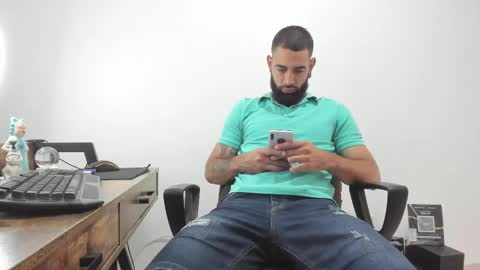 Matheus     online show from February 2025 05:18:02 PM