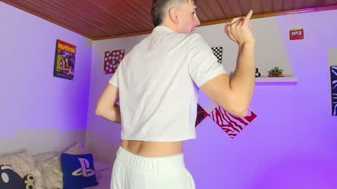 Snapshot of mathew_conelly chatting on January 2025 08:53:02 PM Matt online show from January 2025 08:53:02 PM