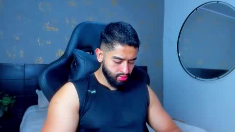 Snapshot of mathew_flintt chatting on December 2025 12:50:02 AM Mathew Flintt online show from December 2025 12:50:02 AM