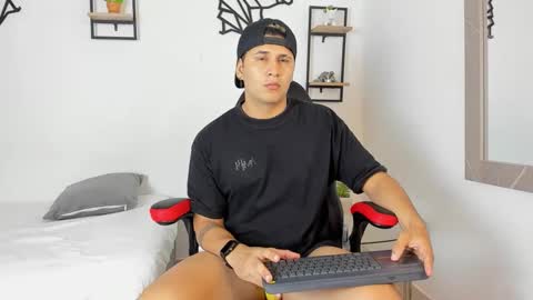 Snapshot of mathias_cocks chatting on September 2025 04:58:02 AM mathias cocks online show from September 2025 04:58:02 AM