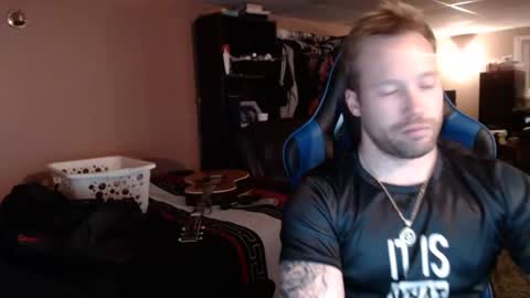 Snapshot of mathieu6606 chatting on January 2025 01:08:01 AM Math online show from January 2025 01:08:01 AM