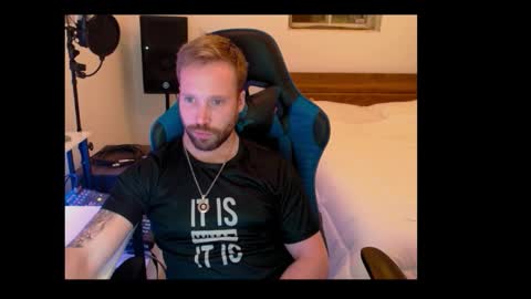 Snapshot of mathieu6606 chatting on January 2026 04:36:01 AM Math online show from January 2026 04:36:01 AM