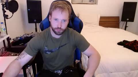 Snapshot of mathieu6606 chatting on February 2026 04:00:02 AM Math online show from February 2026 04:00:02 AM