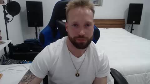 Snapshot of mathieu6606 chatting on February 2026 05:00:01 AM Math online show from February 2026 05:00:01 AM