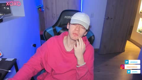 Alejandro Alex online show from October 2025 02:28:02 AM