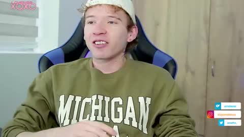 Alejandro Alex online show from October 2025 11:23:02 AM