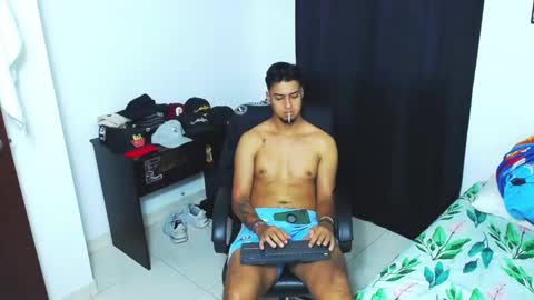 Snapshot of matias_bianco01 chatting on January 2025 10:13:01 PM matias online show from January 2025 10:13:01 PM