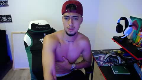 Snapshot of matias_bianco01 chatting on November 2025 03:53:02 AM matias online show from November 2025 03:53:02 AM