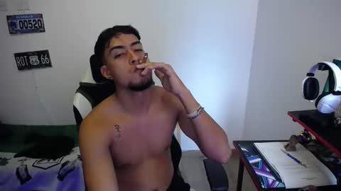 Snapshot of matias_bianco01 chatting on December 2025 06:59:02 PM matias online show from December 2025 06:59:02 PM