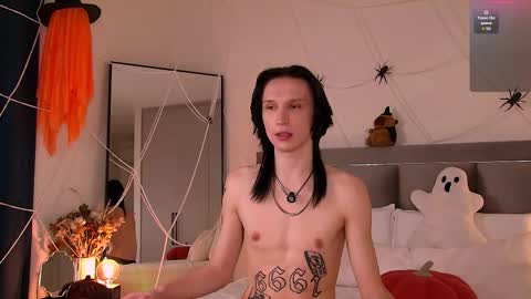 Matt Colton. Follow and rate me please it really important for me3 online show from October 2025 08:00:02 PM