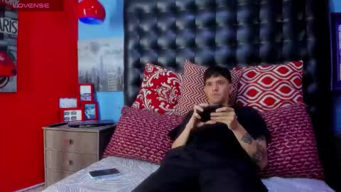 ---Matteo--- online show from September 2025 04:50:01 PM