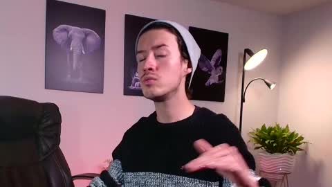 Matteo simpson online show from February 2025 06:37:02 PM