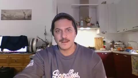 matteushh87 online show from December 2025 08:08:01 AM