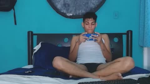 matthew_hawk19 online show from February 2025 02:42:02 AM