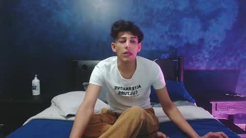 matthew_hawk19 online show from January 2026 12:02:01 AM