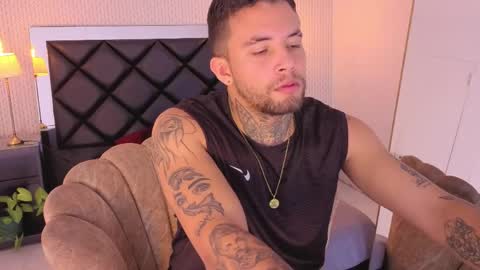 Snapshot of matthew_lennox_ chatting on March 2026 09:05:01 PM Matthew online show from March 2026 09:05:01 PM