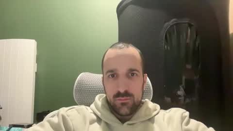 Snapshot of matthias24 chatting on February 2026 11:45:01 PM M online show from February 2026 11:45:01 PM