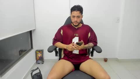 Snapshot of mattia_dupont chatting on February 2026 01:26:01 AM Mattias online show from February 2026 01:26:01 AM