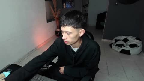 Snapshot of mattias_dantee chatting on February 2025 06:08:02 PM mattias online show from February 2025 06:08:02 PM