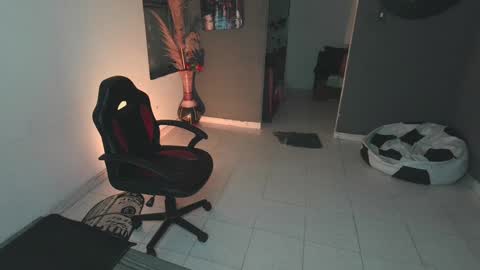 Snapshot of mattias_dantee chatting on February 2025 02:03:02 AM mattias online show from February 2025 02:03:02 AM