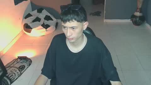 Snapshot of mattias_dantee chatting on February 2025 10:19:02 PM mattias online show from February 2025 10:19:02 PM