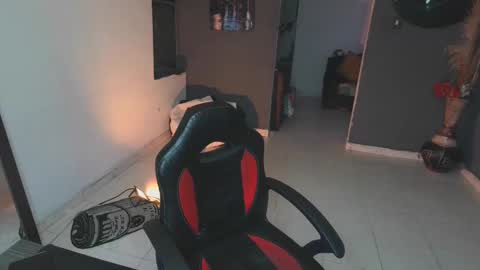 Snapshot of mattias_dantee chatting on February 2025 01:09:01 AM mattias online show from February 2025 01:09:01 AM