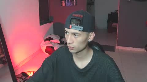 Snapshot of mattias_dantee chatting on February 2025 01:03:01 AM mattias online show from February 2025 01:03:01 AM