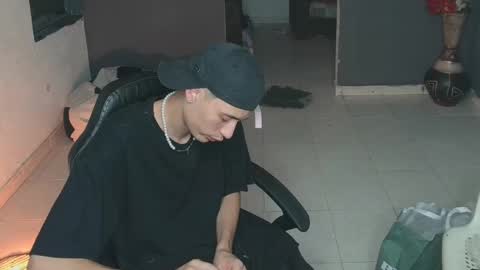 Snapshot of mattias_dantee chatting on February 2025 11:08:02 PM mattias online show from February 2025 11:08:02 PM