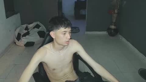 Snapshot of mattias_dantee chatting on February 2025 05:12:02 AM mattias online show from February 2025 05:12:02 AM