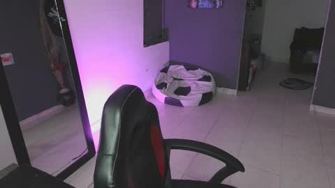 Snapshot of mattias_dantee chatting on February 2025 03:15:02 AM mattias online show from February 2025 03:15:02 AM