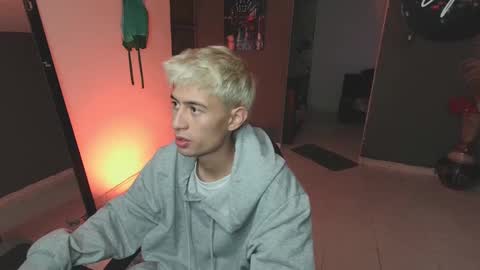 Snapshot of mattias_dantee chatting on March 2025 01:01:02 AM mattias online show from March 2025 01:01:02 AM