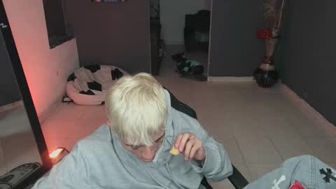 Snapshot of mattias_dantee chatting on March 2025 02:21:01 AM mattias online show from March 2025 02:21:01 AM