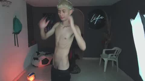 Snapshot of mattias_dantee chatting on March 2025 01:36:02 AM mattias online show from March 2025 01:36:02 AM