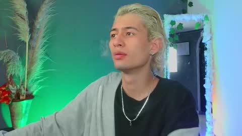 Snapshot of mattias_dantee chatting on October 2025 02:29:01 AM mattias online show from October 2025 02:29:01 AM