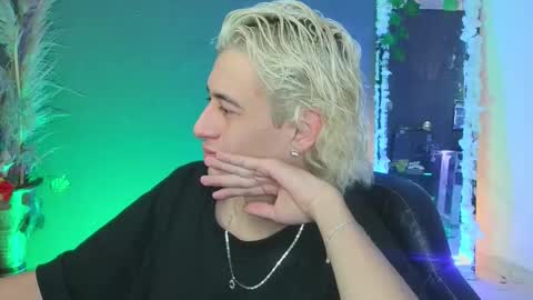 Snapshot of mattias_dantee chatting on October 2025 04:22:01 AM mattias online show from October 2025 04:22:01 AM