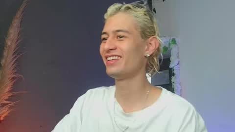 Snapshot of mattias_dantee chatting on October 2025 04:32:02 AM mattias online show from October 2025 04:32:02 AM