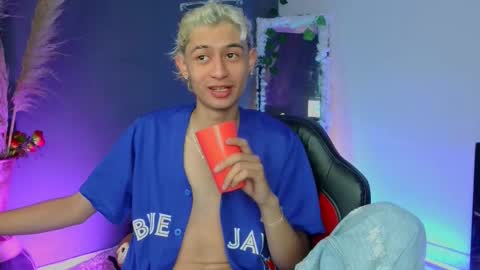 Snapshot of mattias_dantee chatting on October 2025 06:12:01 AM mattias online show from October 2025 06:12:01 AM