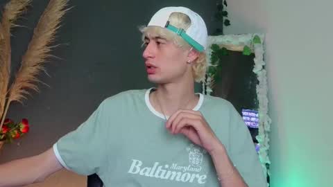 Snapshot of mattias_dantee chatting on October 2025 01:50:02 AM mattias online show from October 2025 01:50:02 AM