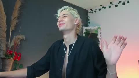 Snapshot of mattias_dantee chatting on October 2025 11:16:01 PM mattias online show from October 2025 11:16:01 PM