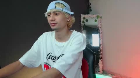 Snapshot of mattias_dantee chatting on October 2025 05:12:02 PM mattias online show from October 2025 05:12:02 PM