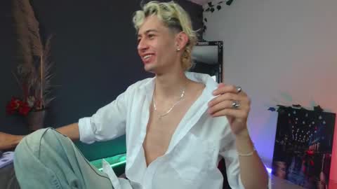 Snapshot of mattias_dantee chatting on November 2025 11:05:02 PM mattias online show from November 2025 11:05:02 PM