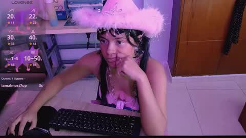 mattilda_18 online show from October 2025 09:01:01 PM