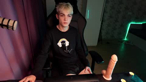 Matty  Aiden online show from January 2025 06:32:01 PM