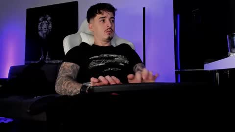 Matt online show from November 2025 07:19:02 AM