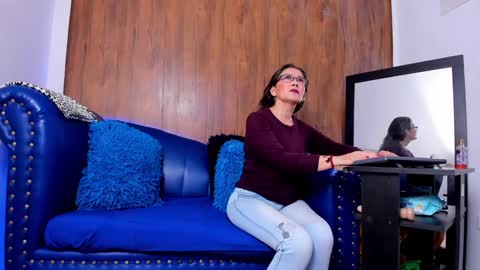 Lucy online show from January 2025 12:25:02 PM