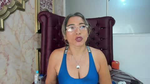 Snapshot of mature_bigass__ chatting on January 2025 06:40:01 PM Maria online show from January 2025 06:40:01 PM