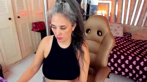 Sexy Hot Mature Sophy online show from May 2026 07:19:01 PM