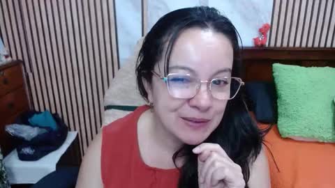 Sonia online show from October 2025 12:33:02 AM